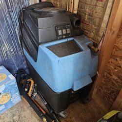 Mytee Commercial Upholstery Cleaner With Heating Element. 