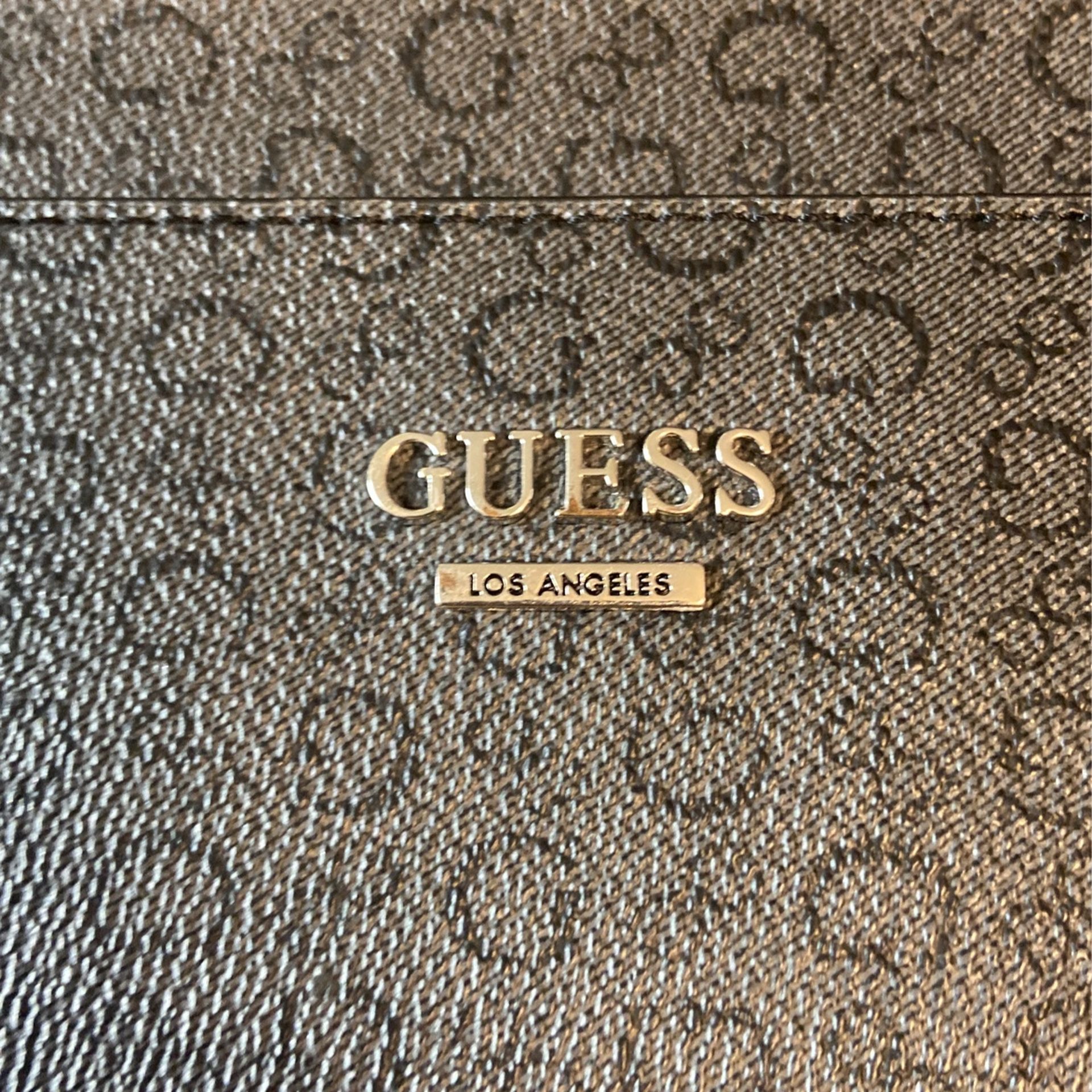 Guess Wristlet