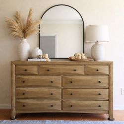 Stunning 9 Drawer 'Pottery Barn' Long Dresser