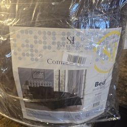 7 Piece Bedding Set