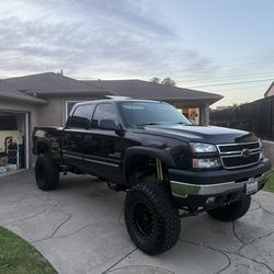 Chevy Silverado 2500 LT3 4x4 LBZ Cat Eye