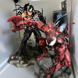 Venom & Carnage Statues