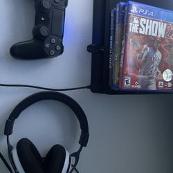 PS4 Slim