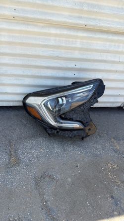 2018 to 2021 GMC Terrein passenger side headlight OEM
