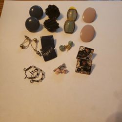 Sets Of Pierced Earrings 