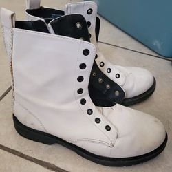 Womens white boots