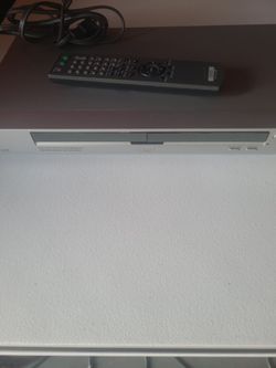 Sony  CD/DVD PLAYER