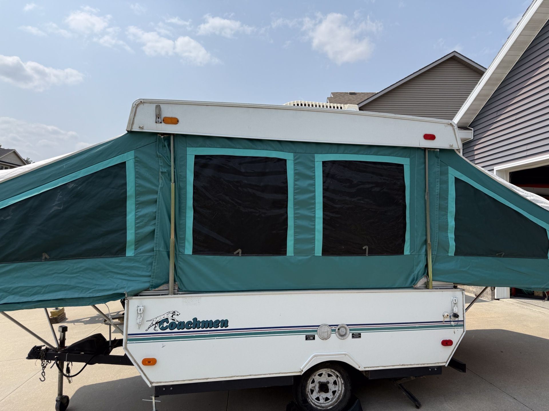 2000 Coleman The Hunter 106