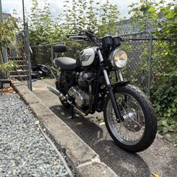 Triumph Bonneville T100