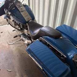 Beautiful 2000 softail brand new paint job 36,000 miles $7000 or best offer or trade
