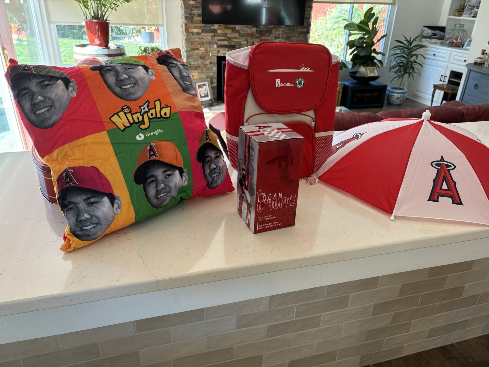 “Angels Memorabilia”