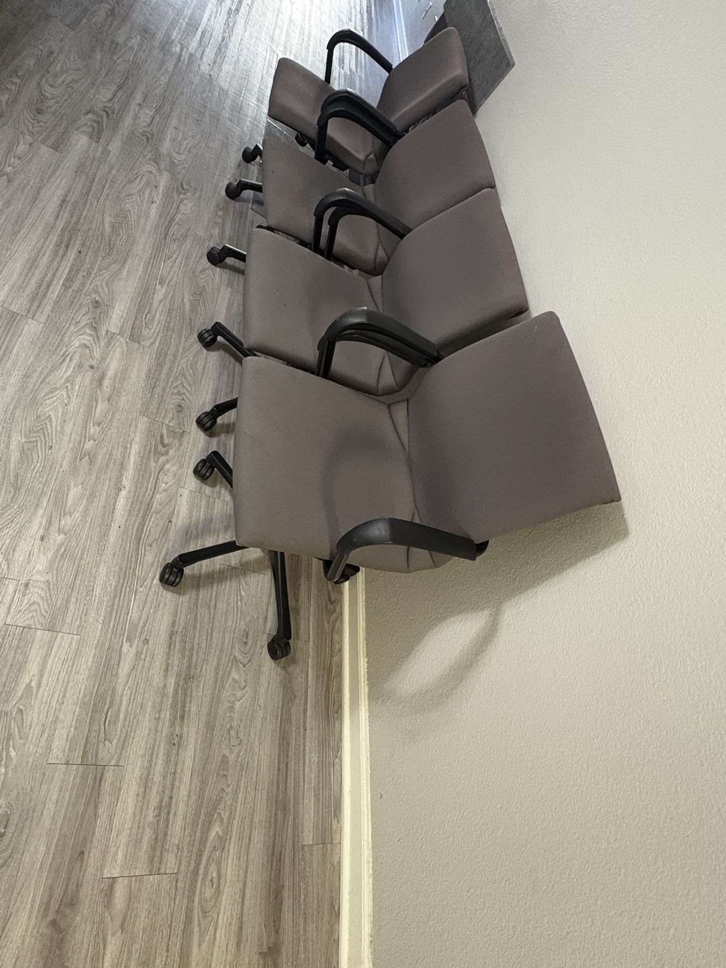 4 Chairs