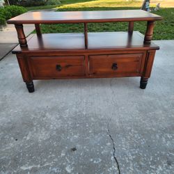 TV Stand  For Sale In Manteca $40