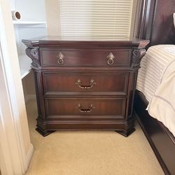 King size bed