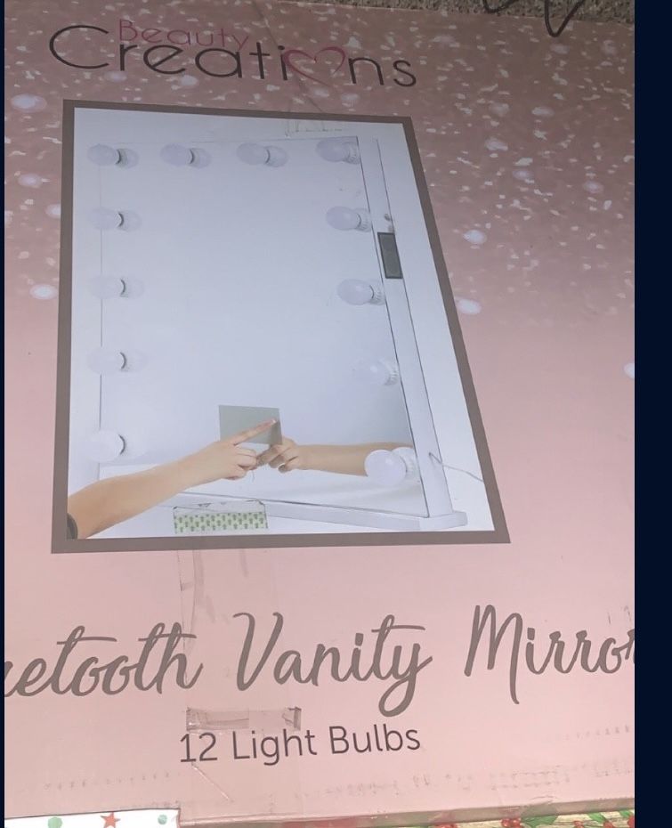12 Bulb Bluetooth Vanity Mirror (NEW)