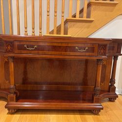Royal Furniture Hepplewhite Style Inlaid Mahogany Serpentine Console / Sofa Table