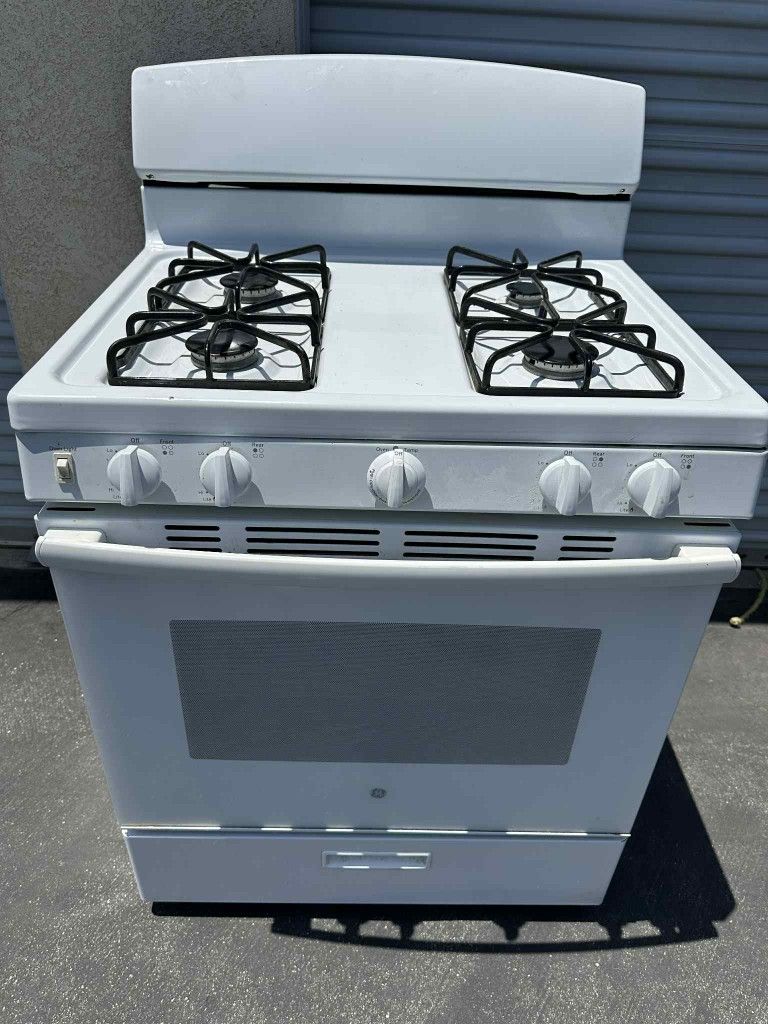 GE Gas Stove