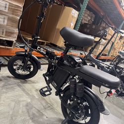 Folding electric bicycle