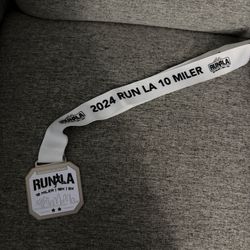 Run LA 10 Miler 2024 Race Medal