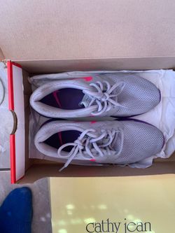 running shoes size 7