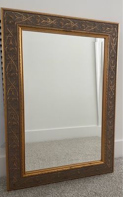 Vintage Ornate Gold Framed Mirror – 23.5" x 33.5"