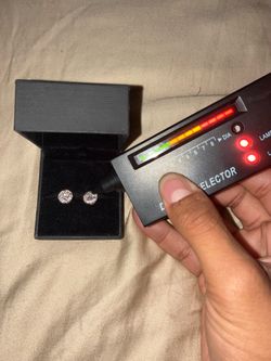 DIAMOND EARRINGS