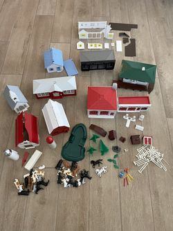 Vintage 1950s 1960s Plasticville Train Sets Display Sets