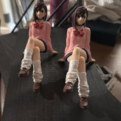 Momo Ayase Sitting Figure