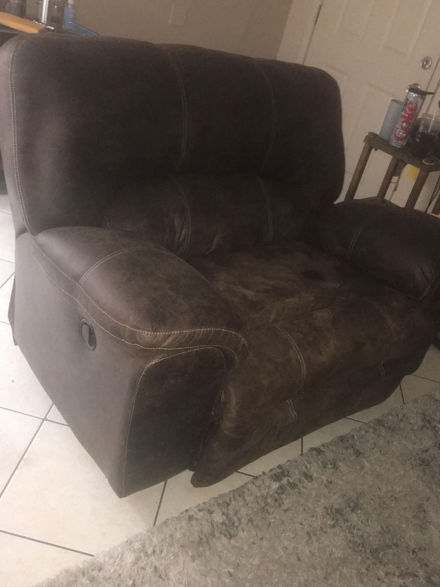Stratolounger Stallion Snuggle Up Recliner