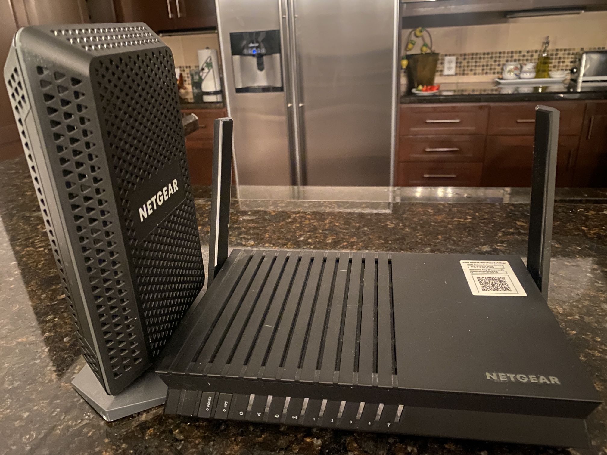 Netgear Cable Modem CM600 and Router AX1800