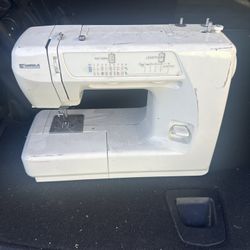 sewing machine 