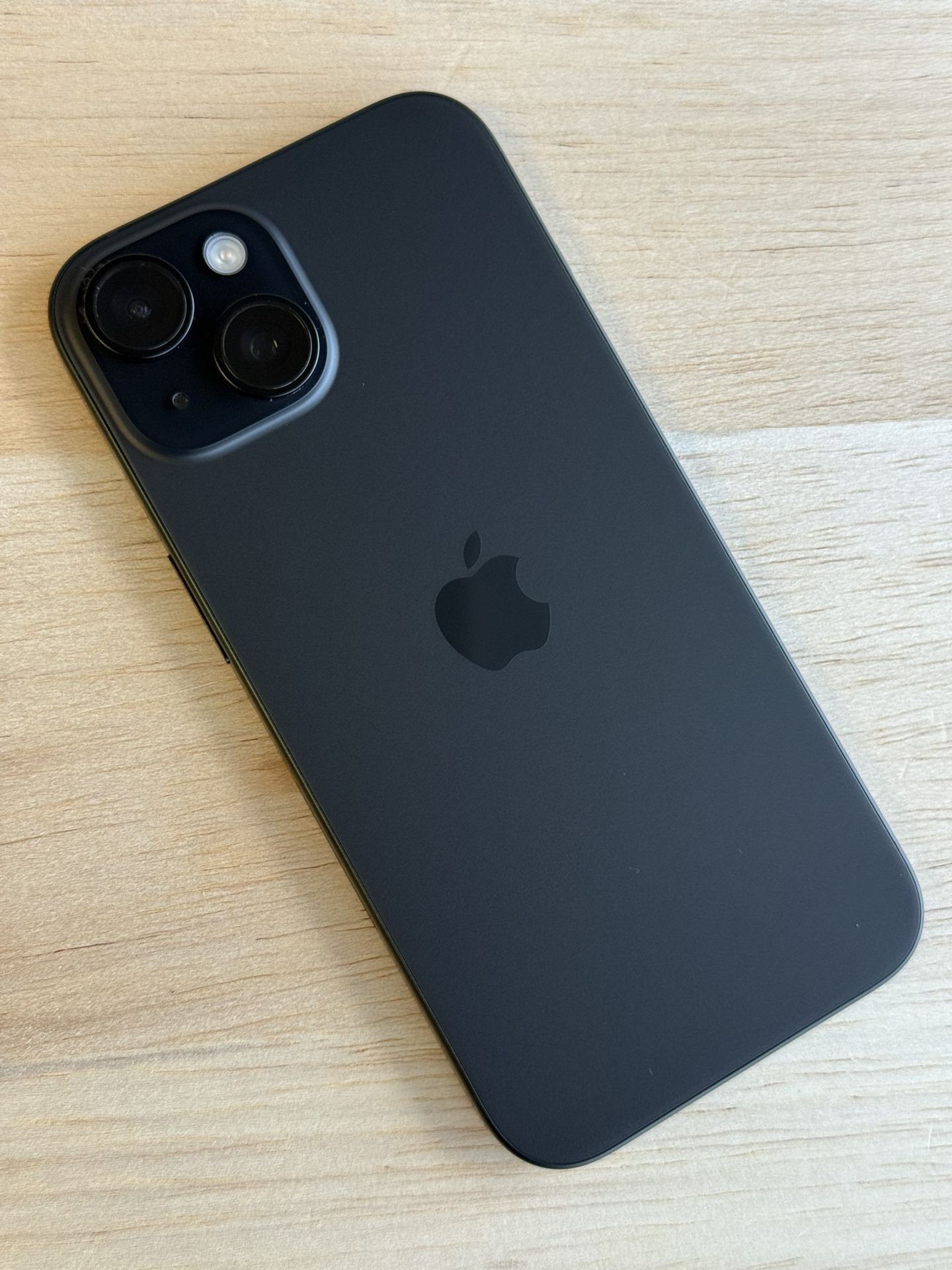 iPhone 15 128gb Unlocked ( Battery Health 99%)