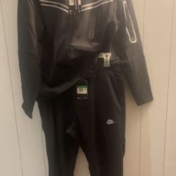 Nike Tech Fleece Sets 
