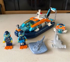 Lego Explorer Diving Blue Boat with Divers and Sea Animals Set