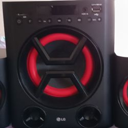 Speaker System with Bluetooth installed