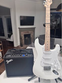 Fender Squire Strat & Mustang Amp