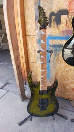 🔥Electric Guitar For Sale 🔥See Pictures and Description for Info 🔥
