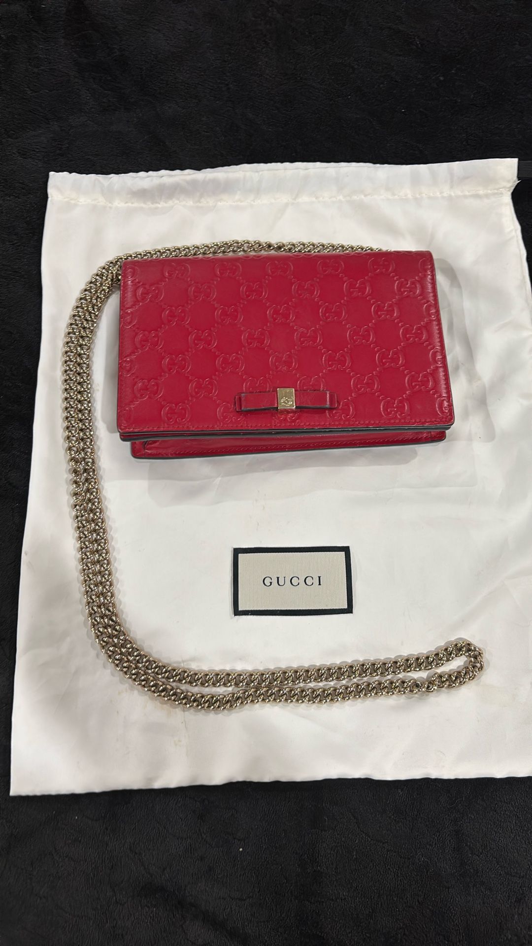 Authentic Gucci Guccissima Leather Signature Bow Mini Wallet on Chain β Hibiscus Red