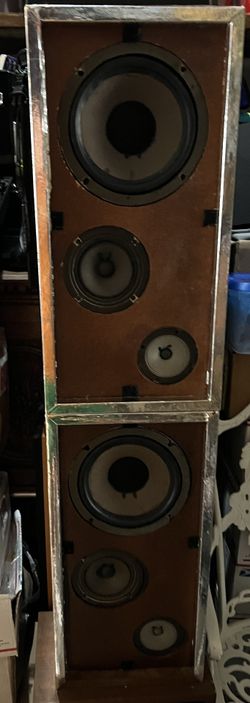 Speakers vintage 70.Good condition Rectilinear III