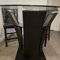 Glass Table With 2 Chairs 