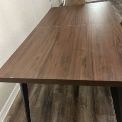 Dining Table 4 Chairs 