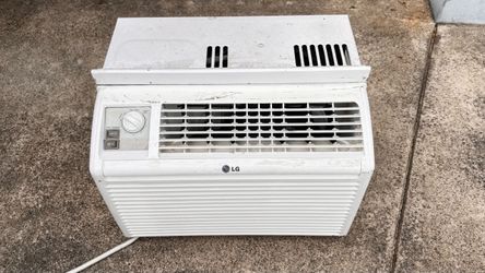 LG Air conditioner 5000 btu
