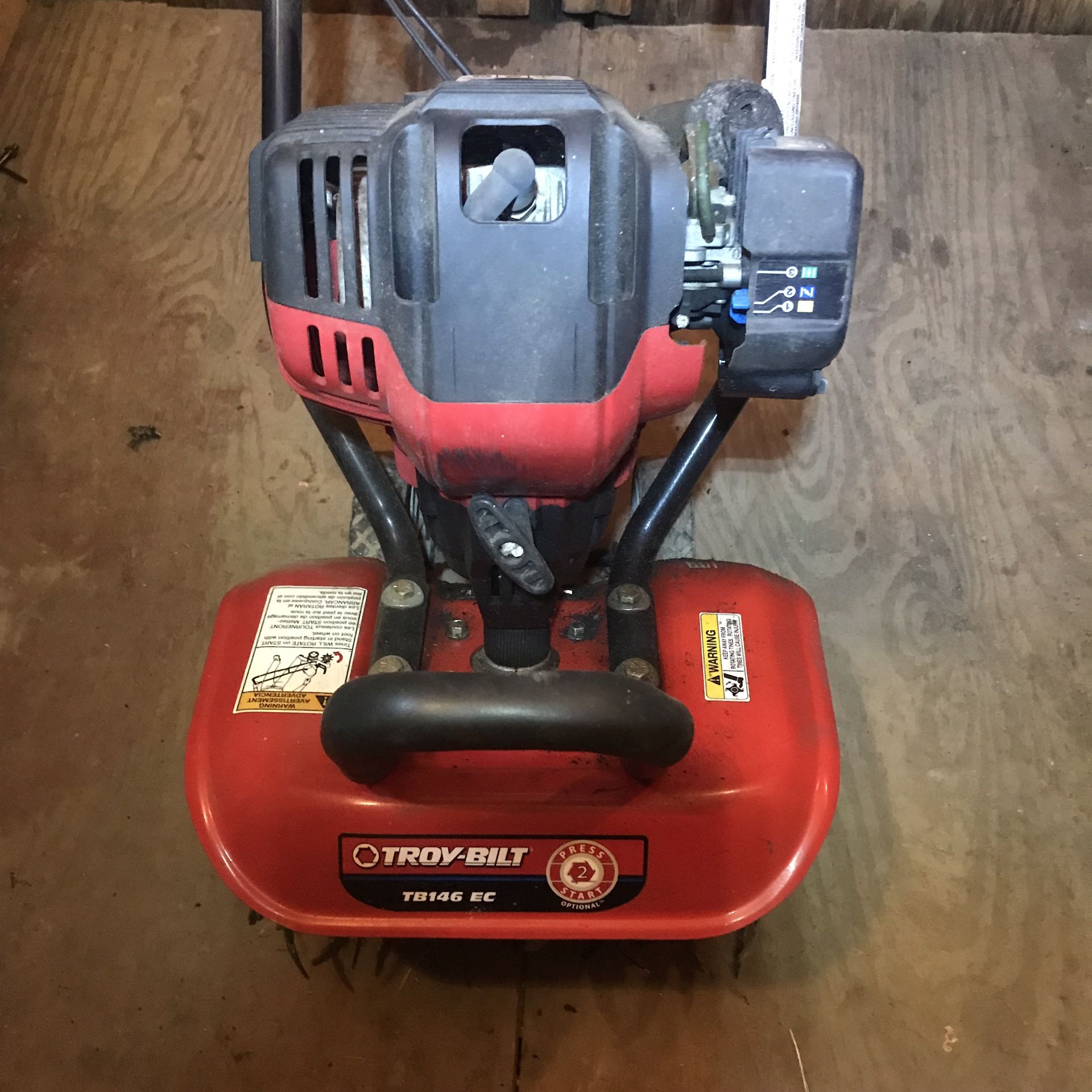 Troy-Bilt 12” 29cc Gas cultivator