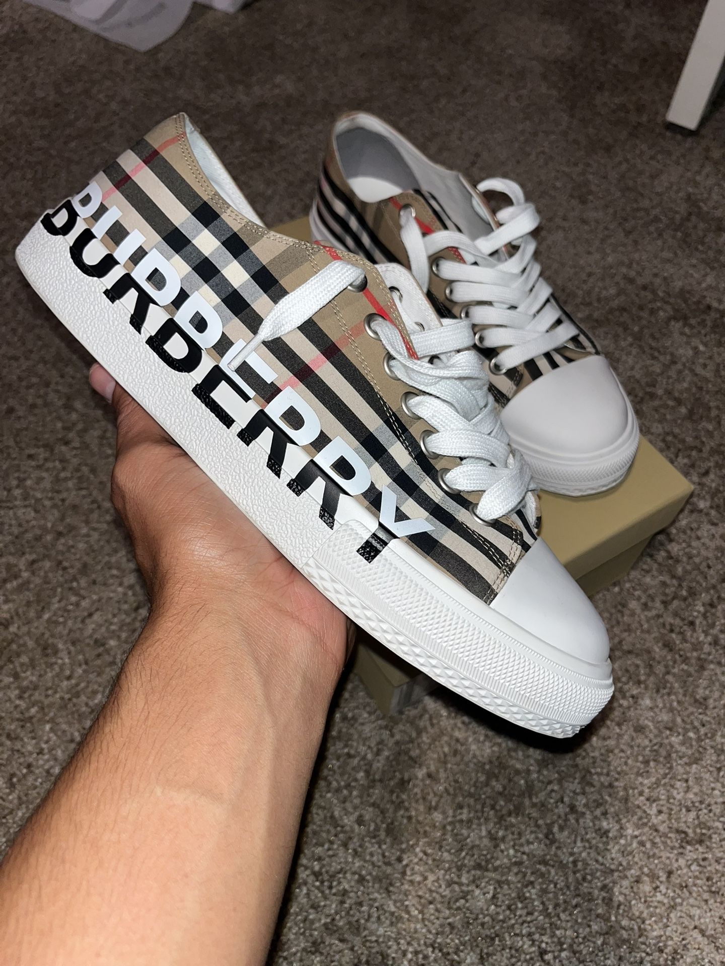 Burberrys