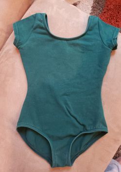 Girls Capezio Hunter Green Short Sleeve Leotard Size I 6/6x