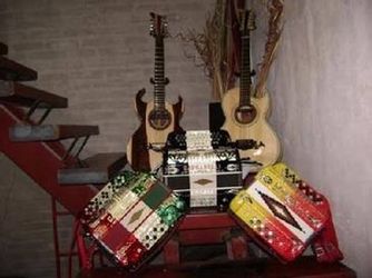 Accordion bajosexto Y Bajo 