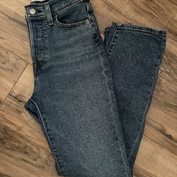 Levis Wedge Straight