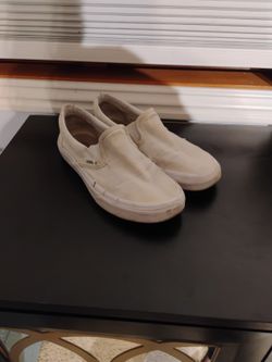 8 Woman's White Slide On Vans