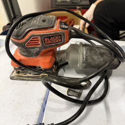 BLACK+DECKER 1/4 Sheet Finishing Sander BDEQS300 - 2 Amps, 16000 RPM - Black