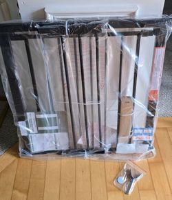 Baby metal safety gate ****NEW***
